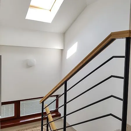Rose Villa *